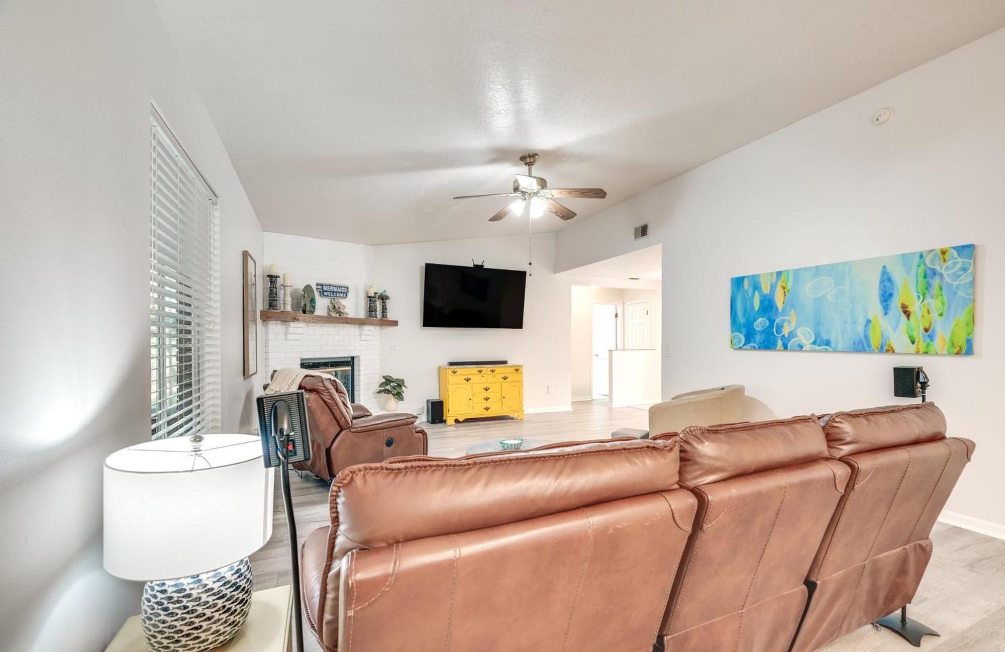 Retreat With Heated Pool And 4-in-1 Grill Spring Hill