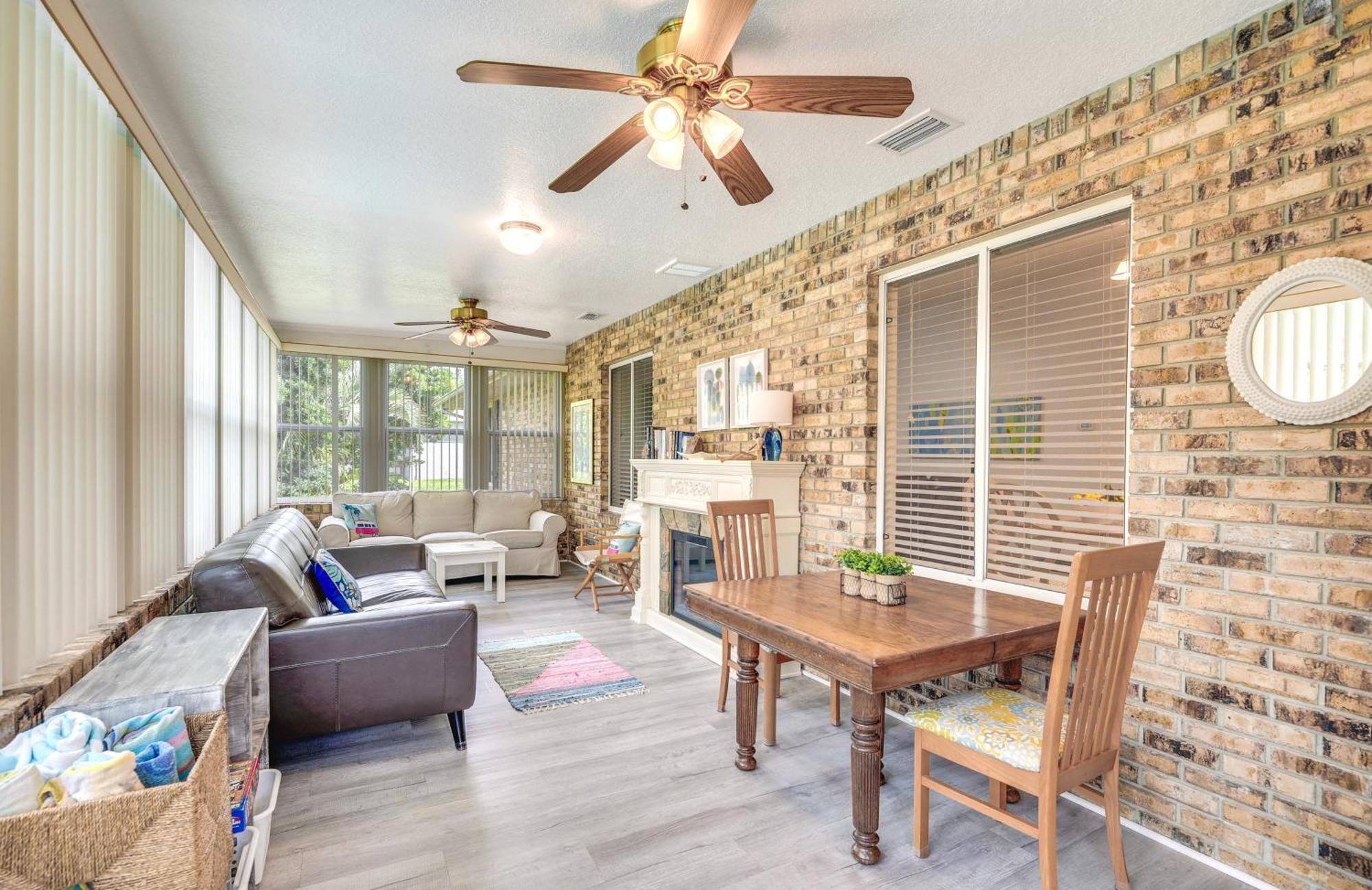Holiday home Retreat With Heated Pool And 4-in-1 Grill