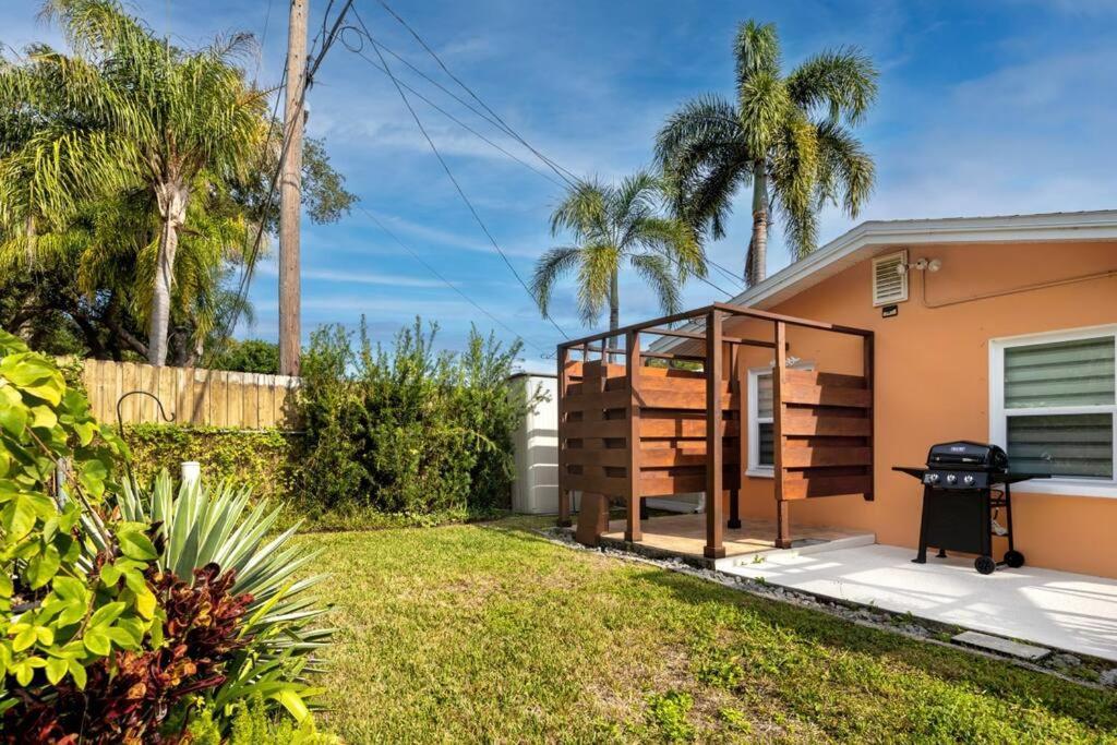 New! - Incredible With Private Heated Pool Holiday home Clearwater