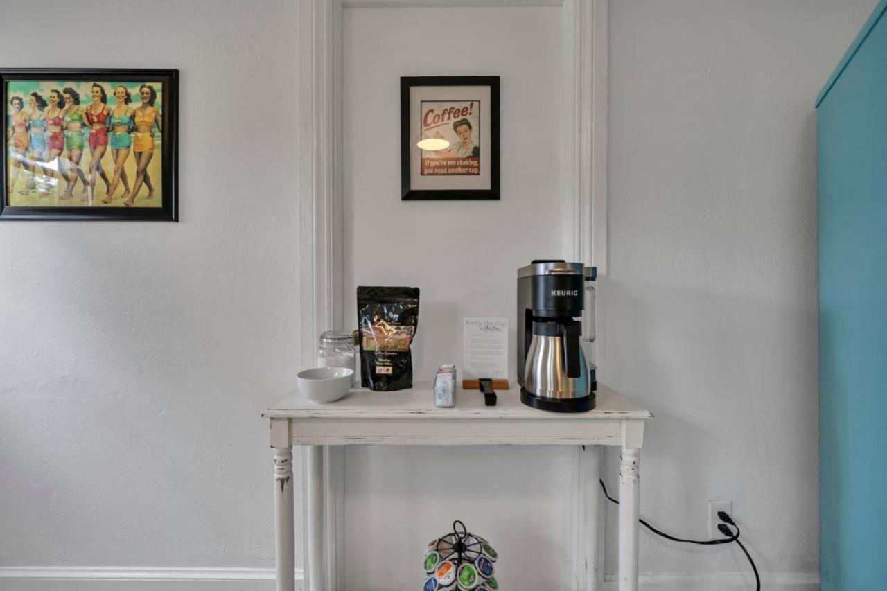 Retro By The Bay Close To Beach Eglin Petfriendly