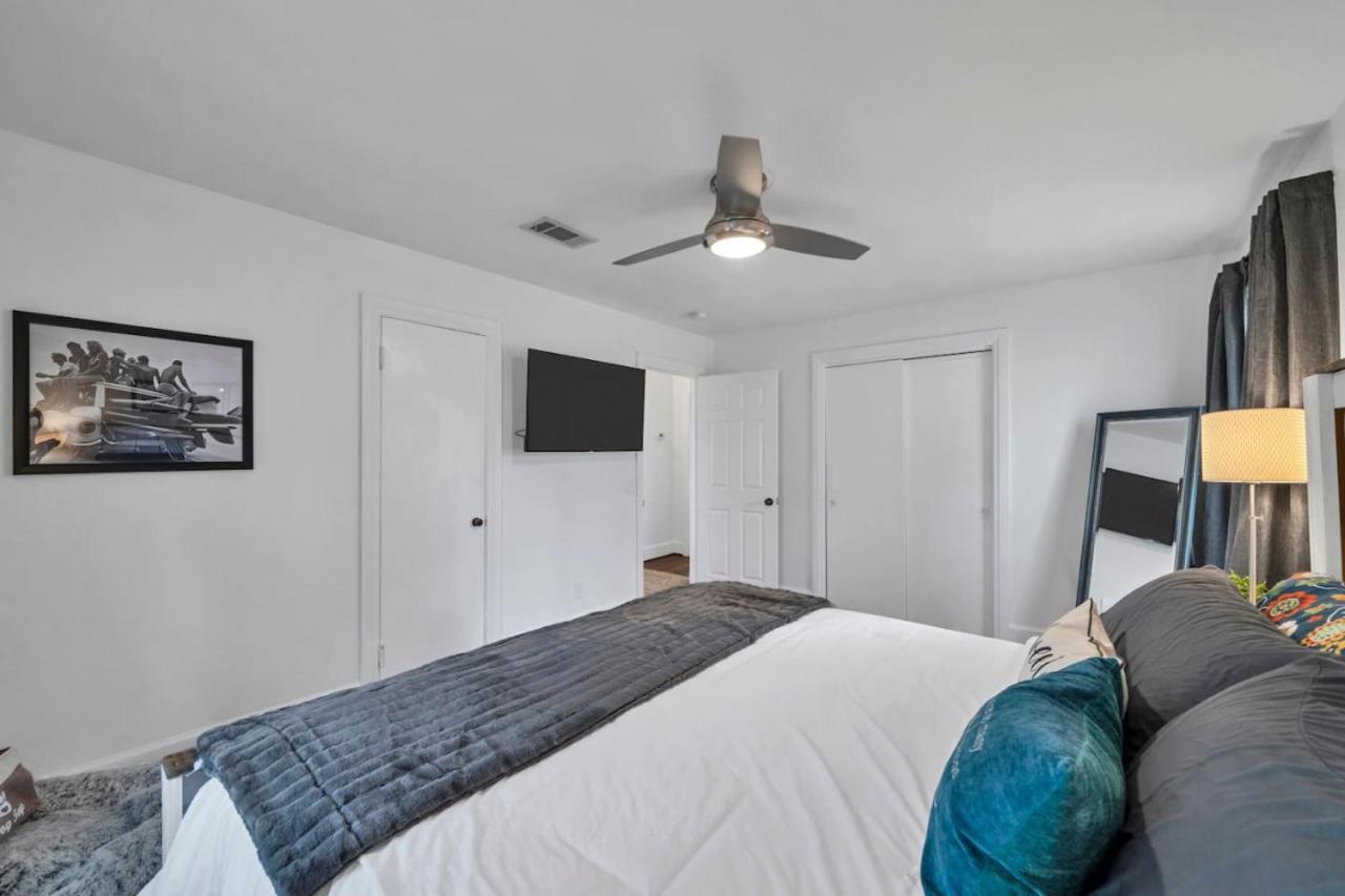Retro By The Bay Close To Beach Eglin Petfriendly Country house
