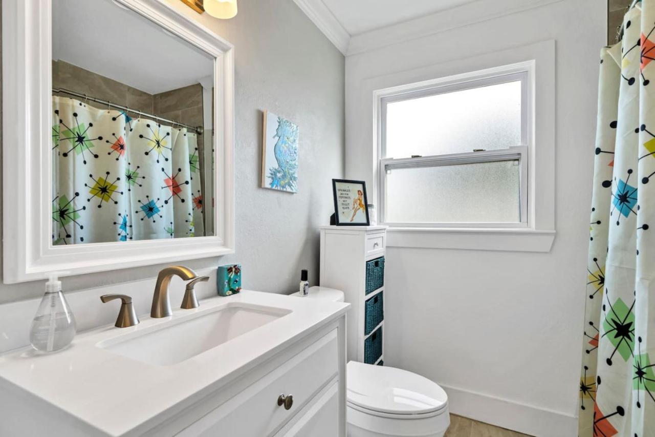 Retro By The Bay Close To Beach Eglin Petfriendly *