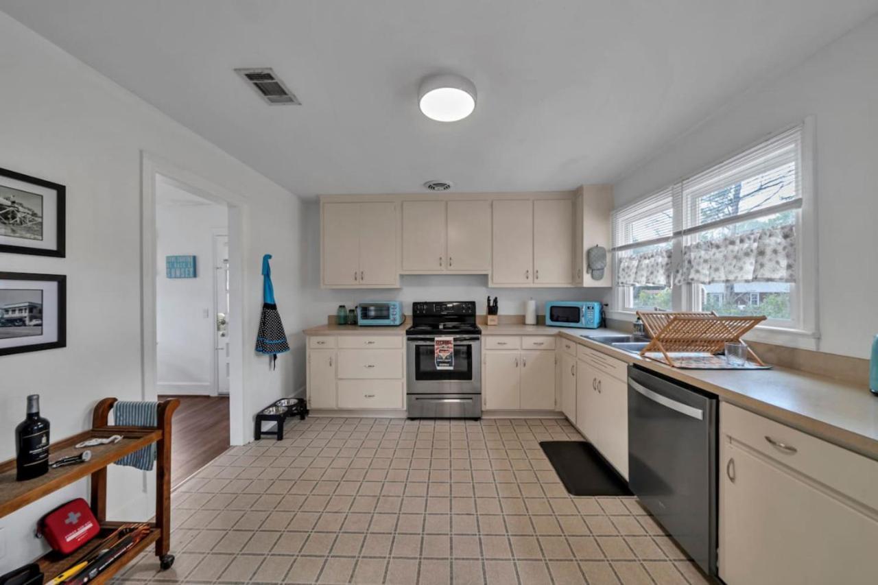 Country house Retro By The Bay Close To Beach Eglin Petfriendly
