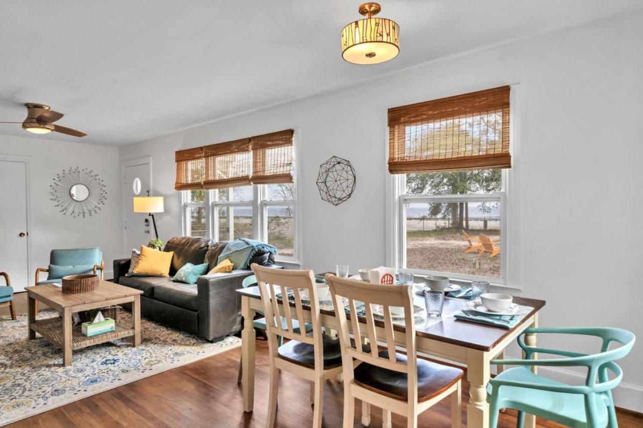 Retro By The Bay Close To Beach Eglin Petfriendly Country house