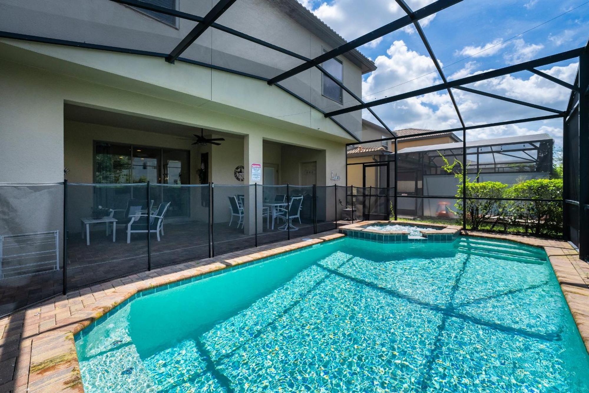 Windsor Westside Gem! Themed With Game Kissimmee