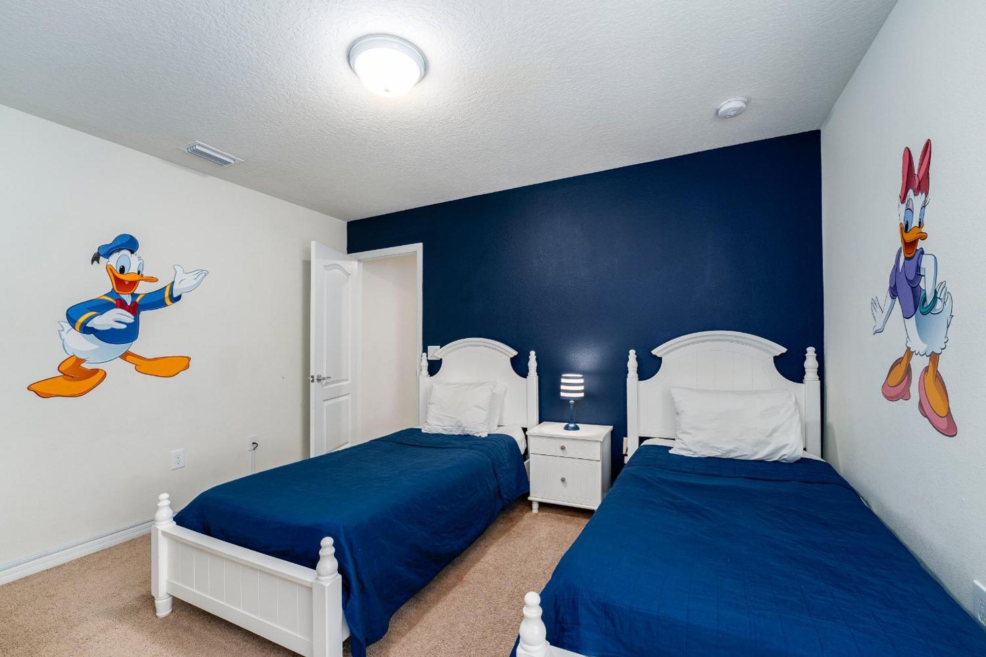 Windsor Westside Gem! Themed With Game Kissimmee