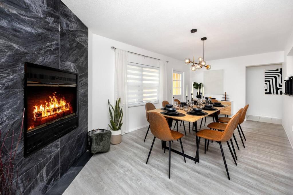 Holiday home New! - Incredible With Private Heated Pool *