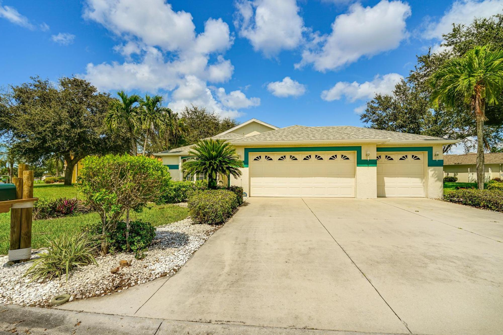 4 Mi To Haven With Water Views! Fort Myers