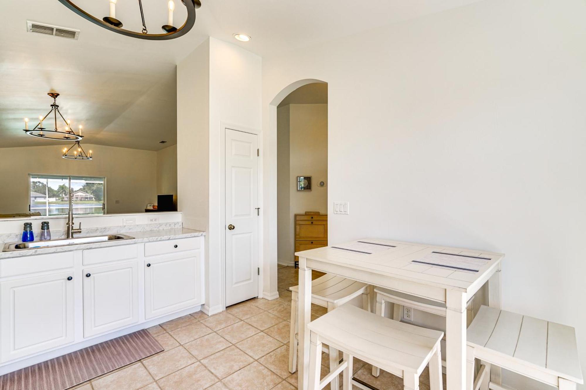 4 Mi To Haven With Water Views! *