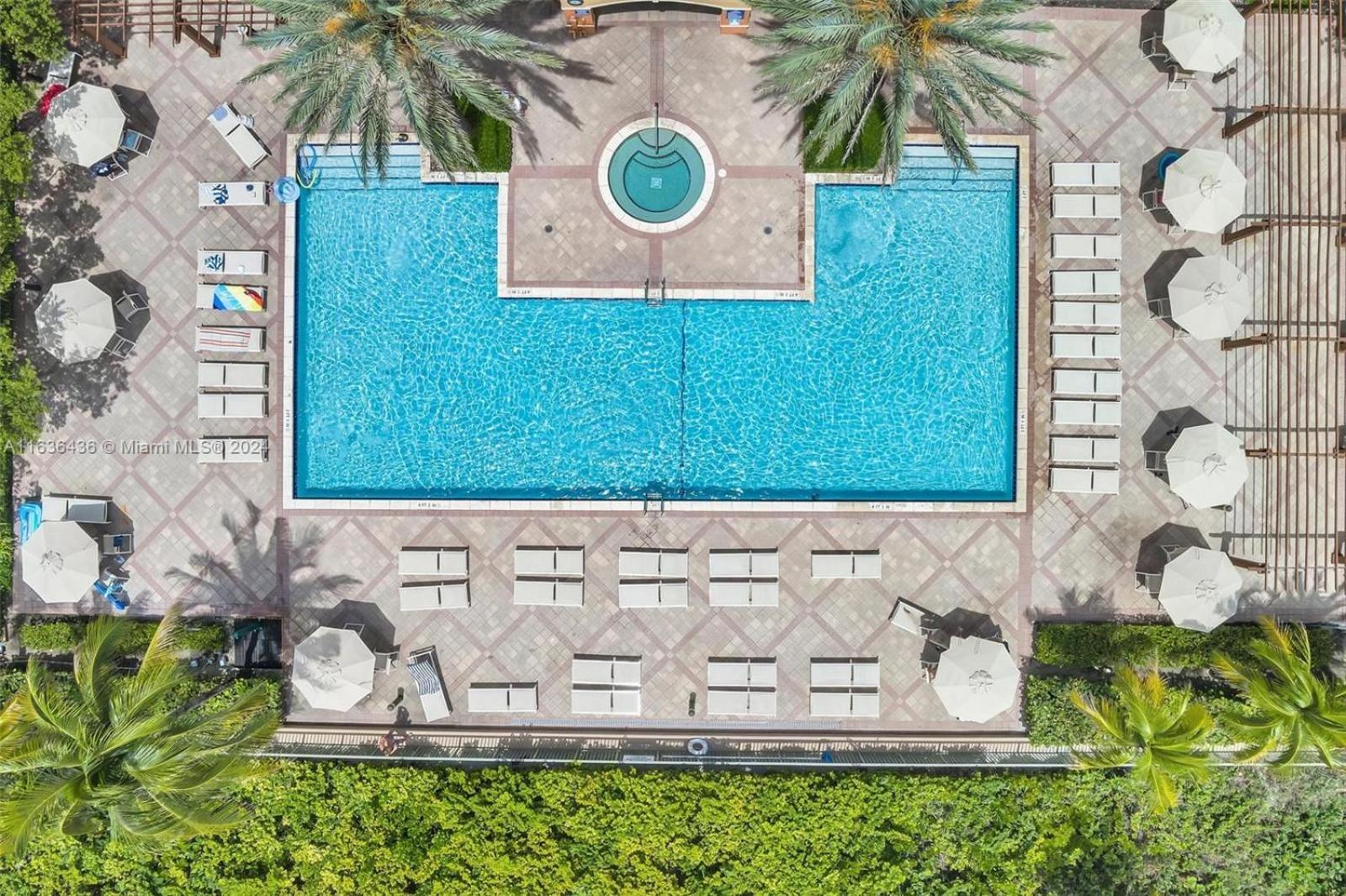 Bayside Townhome - Private Access, Pool And Hot Tub, Free Parking Apartment