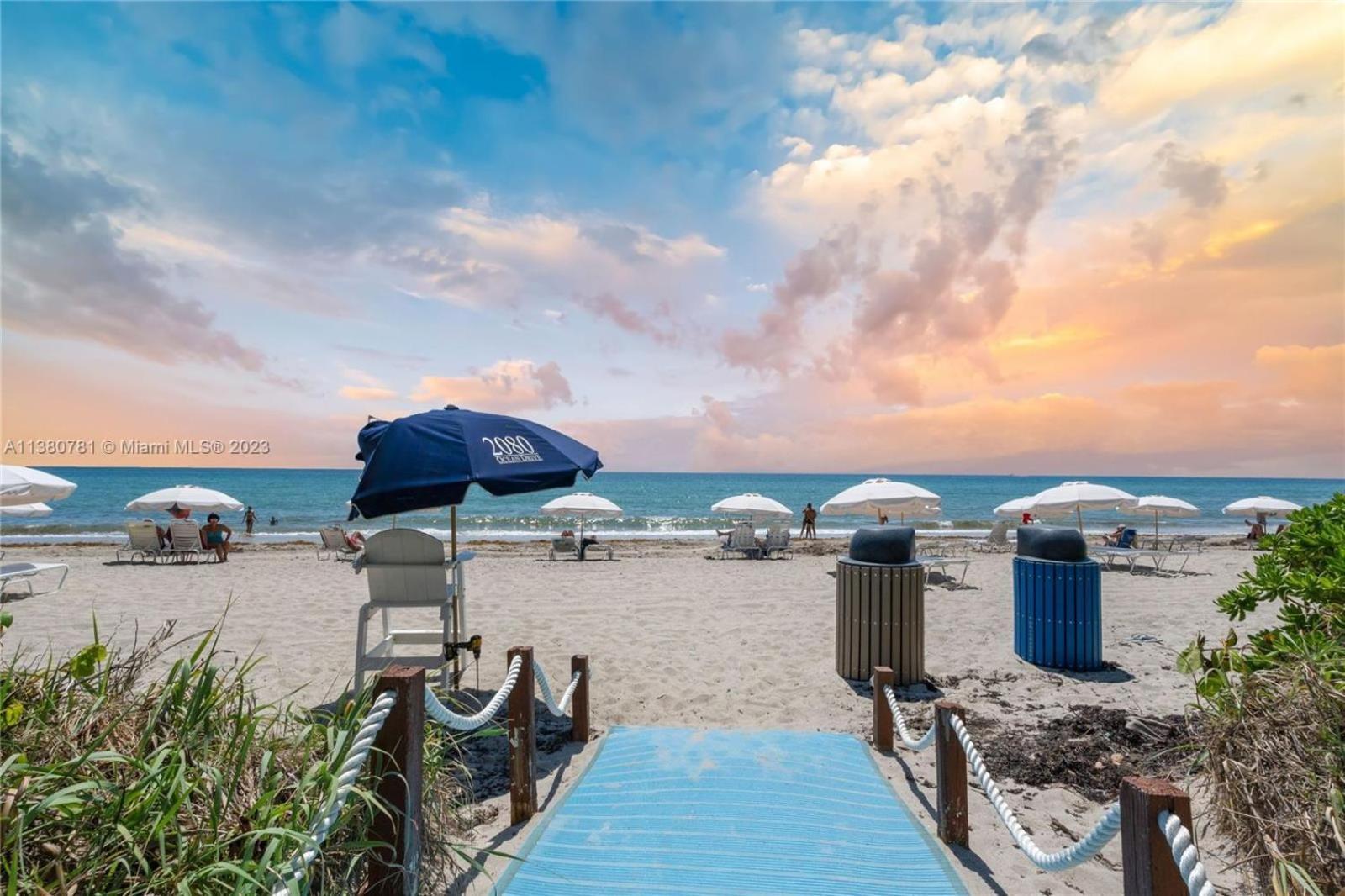Apartment Bayside Townhome - Private Access, Pool And Hot Tub, Free Parking *
