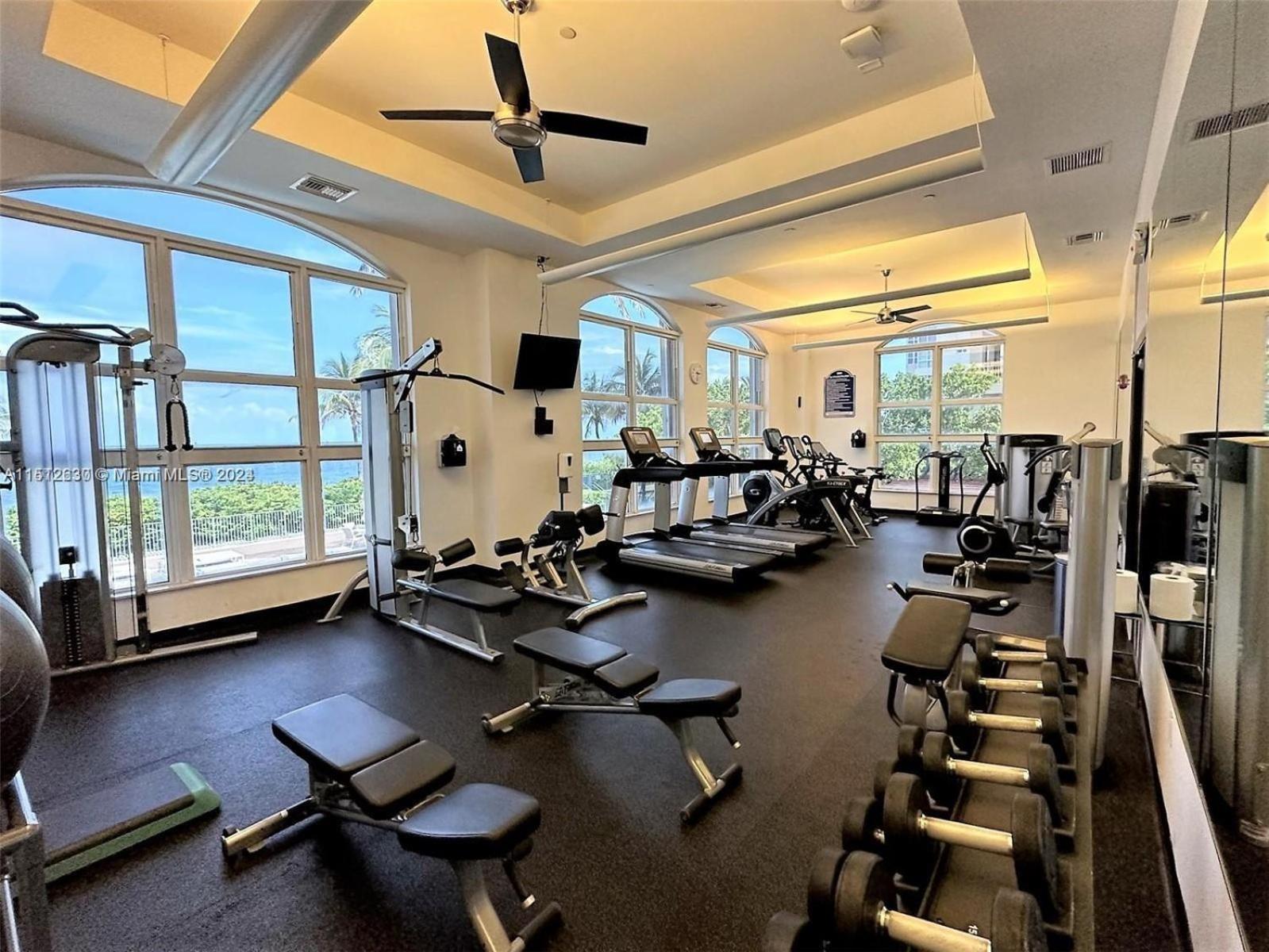 Bayside Townhome - Private Access, Pool And Hot Tub, Free Parking Apartment *