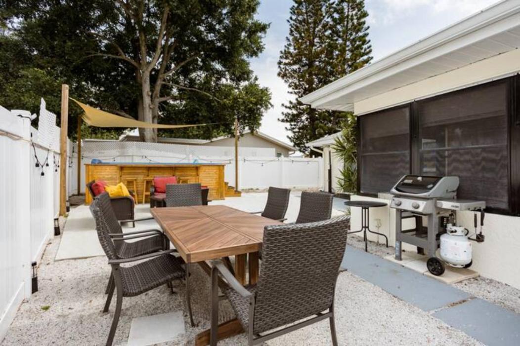 Retreat Accessible With Jacuzzi Holiday home *