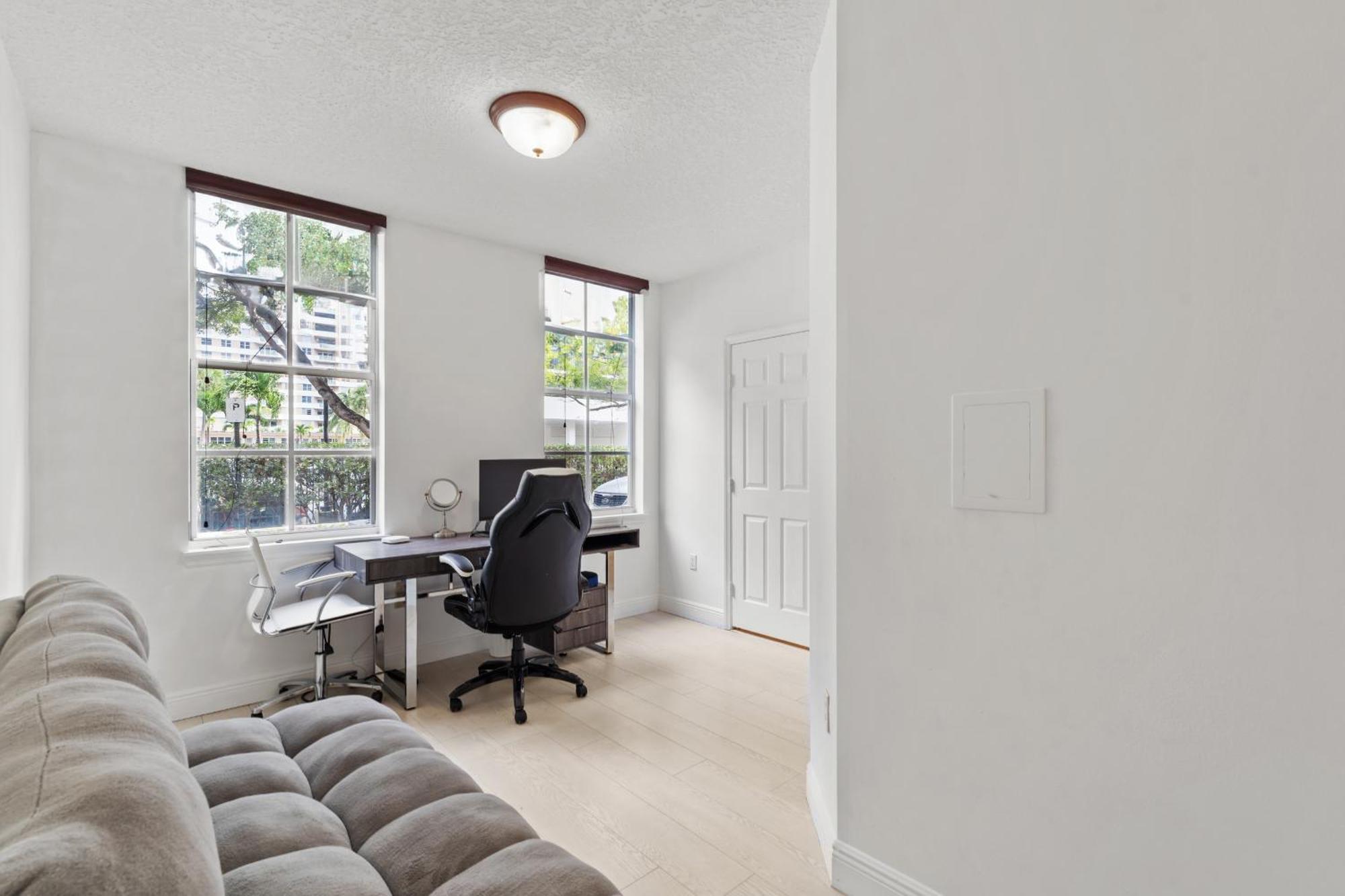 Apartment Bayside Townhome - Private Access, Pool And Hot Tub, Free Parking Hallandale Beach