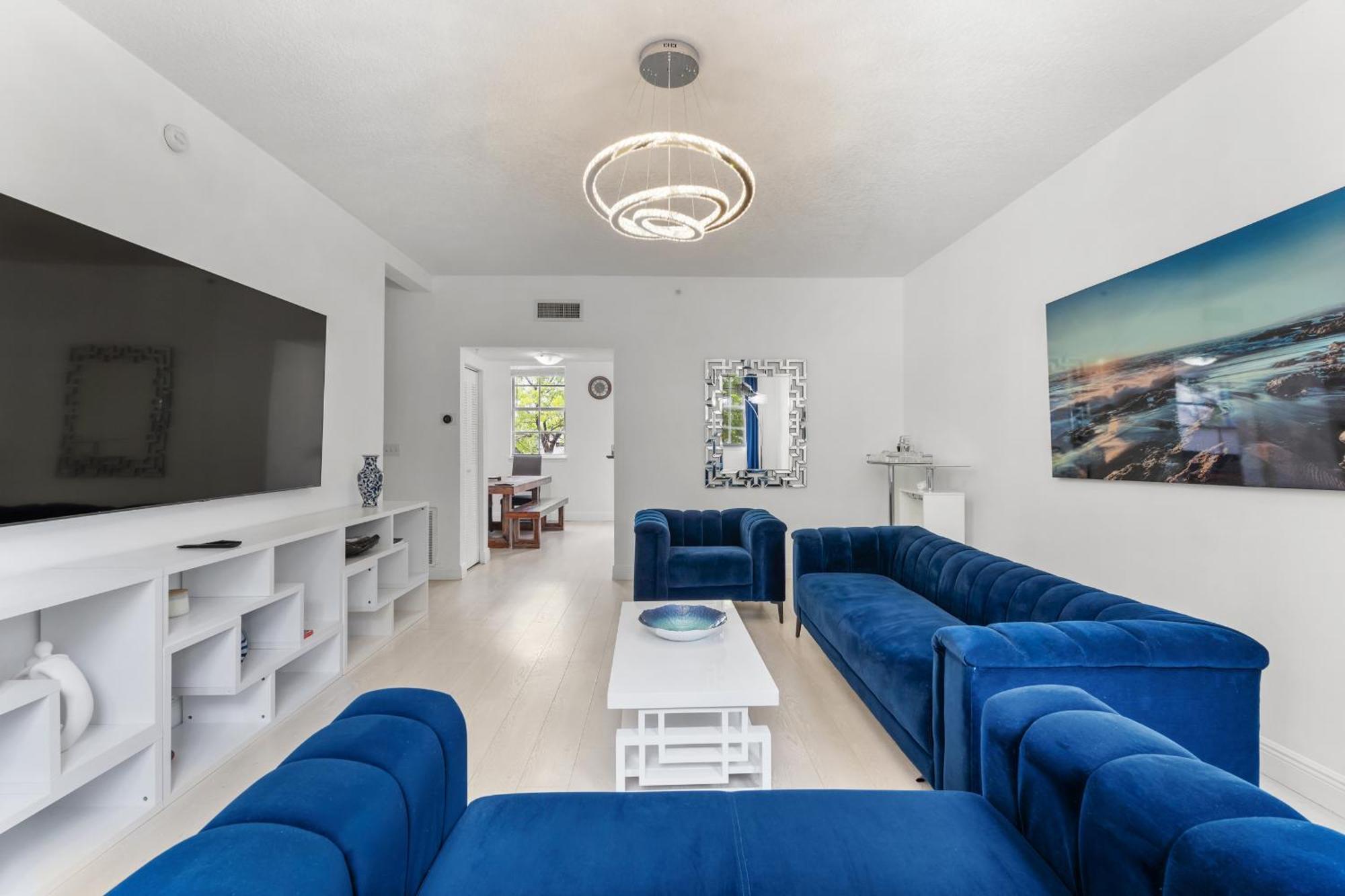 Bayside Townhome - Private Access, Pool And Hot Tub, Free Parking Hallandale Beach