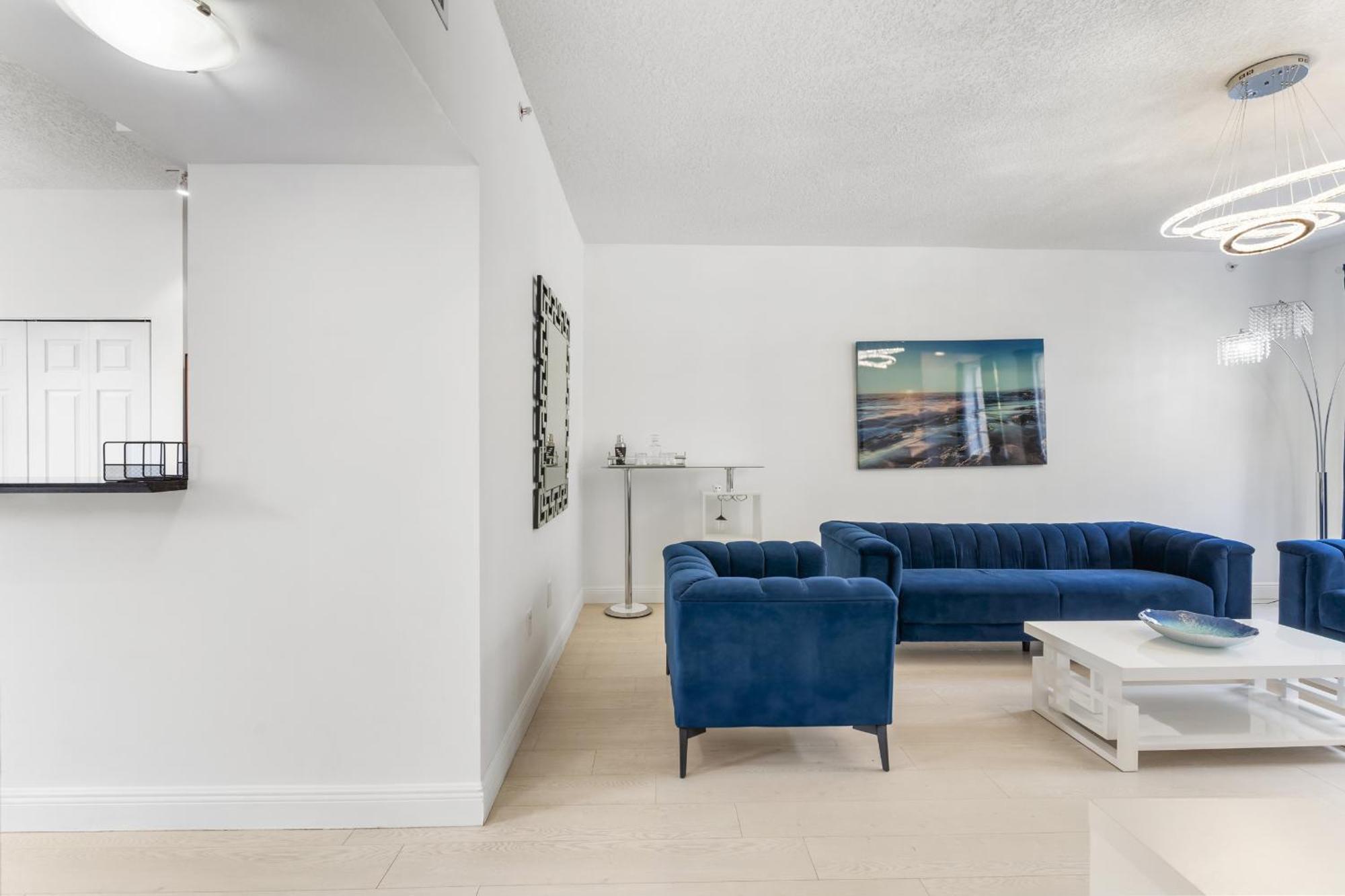 Bayside Townhome - Private Access, Pool And Hot Tub, Free Parking Apartment *