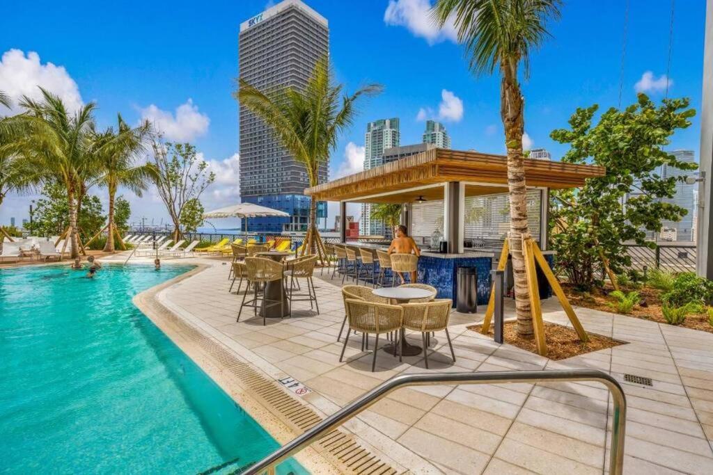 Apartment Magic Amazing Balcony Ocean & City, View Pool,spa Resort,heart Of Downtown,wow! *