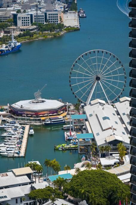 Apartment Magic Amazing Balcony Ocean & City, View Pool,spa Resort,heart Of Downtown,wow! *