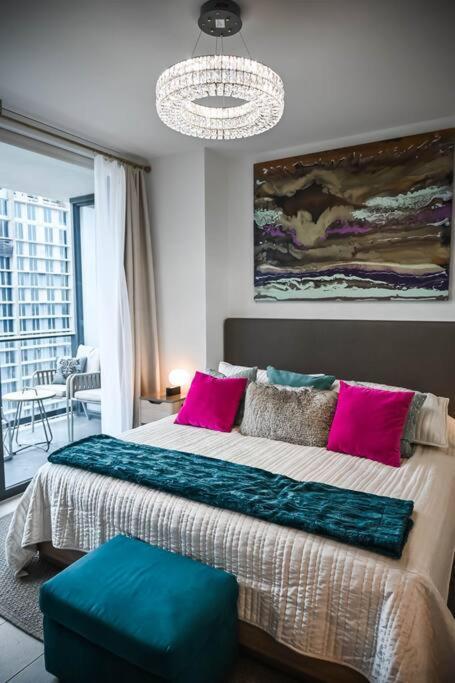 Apartment Magic Amazing Balcony Ocean & City, View Pool,spa Resort,heart Of Downtown,wow! *