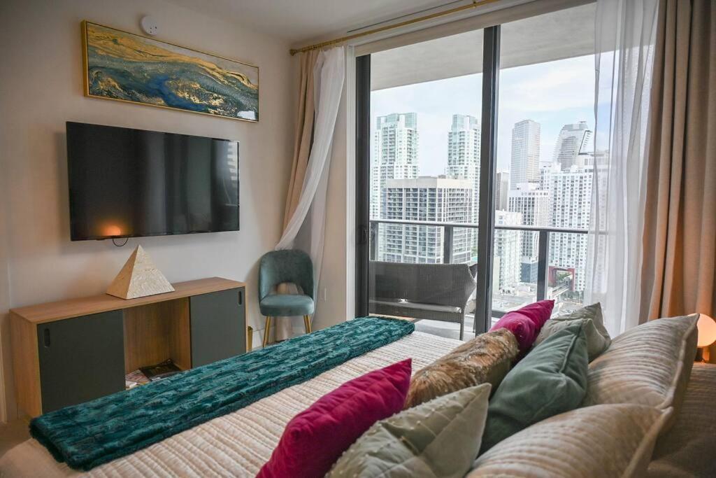 Magic Amazing Balcony Ocean & City, View Pool,spa Resort,heart Of Downtown,wow! Apartment Miami