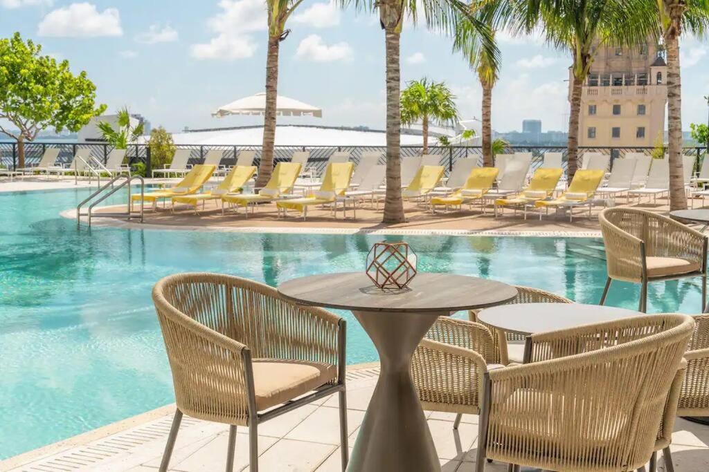 Magic Amazing Balcony Ocean & City, View Pool,spa Resort,heart Of Downtown,wow! Miami