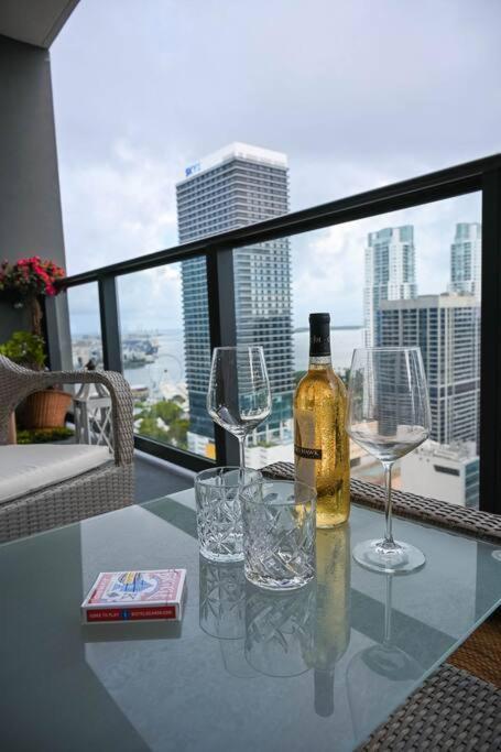 Magic Amazing Balcony Ocean & City, View Pool,spa Resort,heart Of Downtown,wow! Apartment