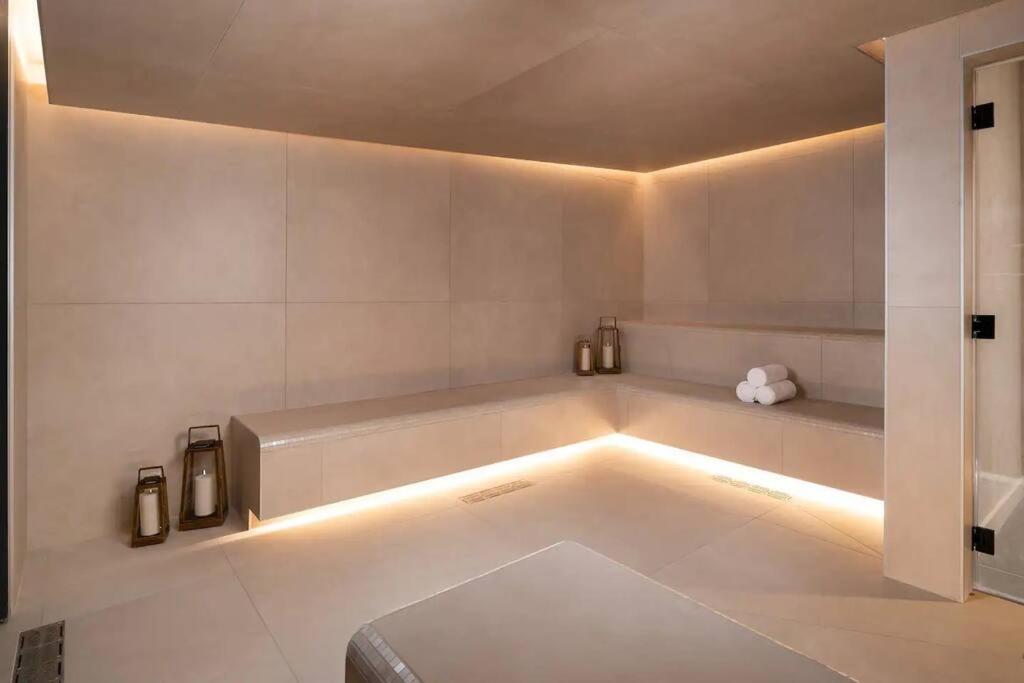 Apartment Magic Amazing Balcony Ocean & City, View Pool,spa Resort,heart Of Downtown,wow! *