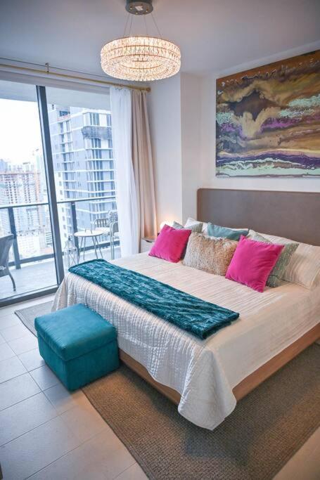 Magic Amazing Balcony Ocean & City, View Pool,spa Resort,heart Of Downtown,wow!