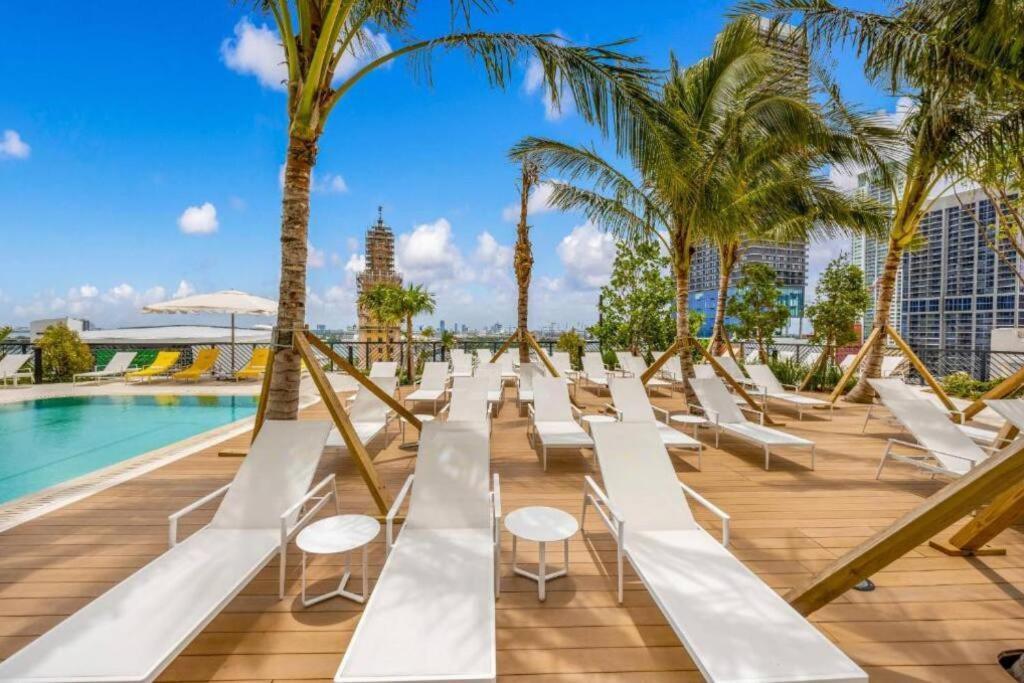 Apartment Magic Amazing Balcony Ocean & City, View Pool,spa Resort,heart Of Downtown,wow! *
