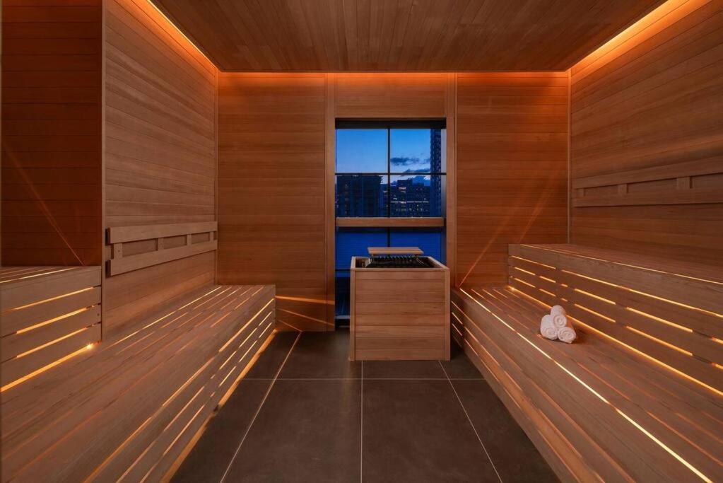Magic Amazing Balcony Ocean & City, View Pool,spa Resort,heart Of Downtown,wow! Miami
