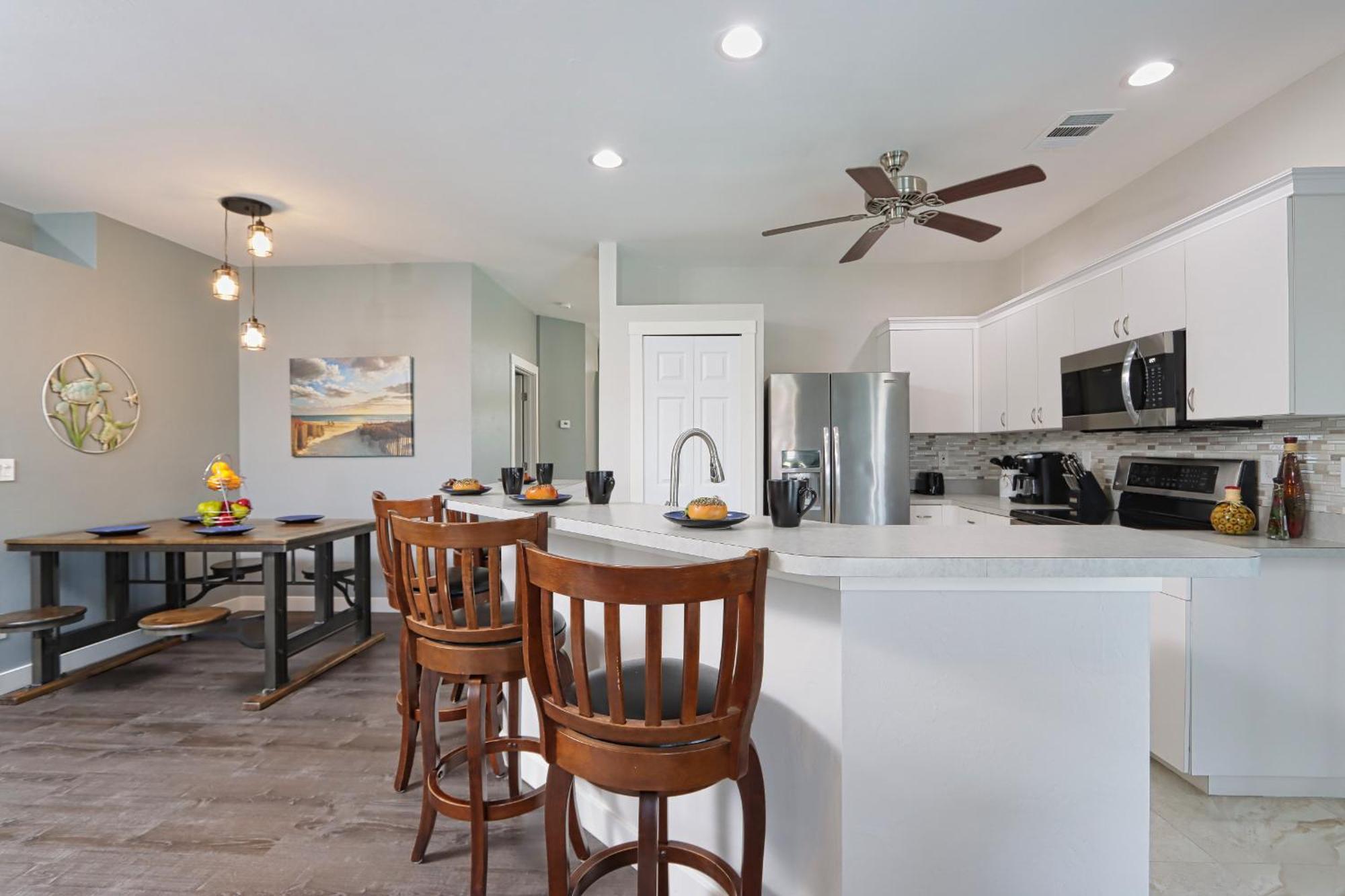 Charming Waterfront Vacation With Fabulous Views And Easy Access To The Caloosahatchee River