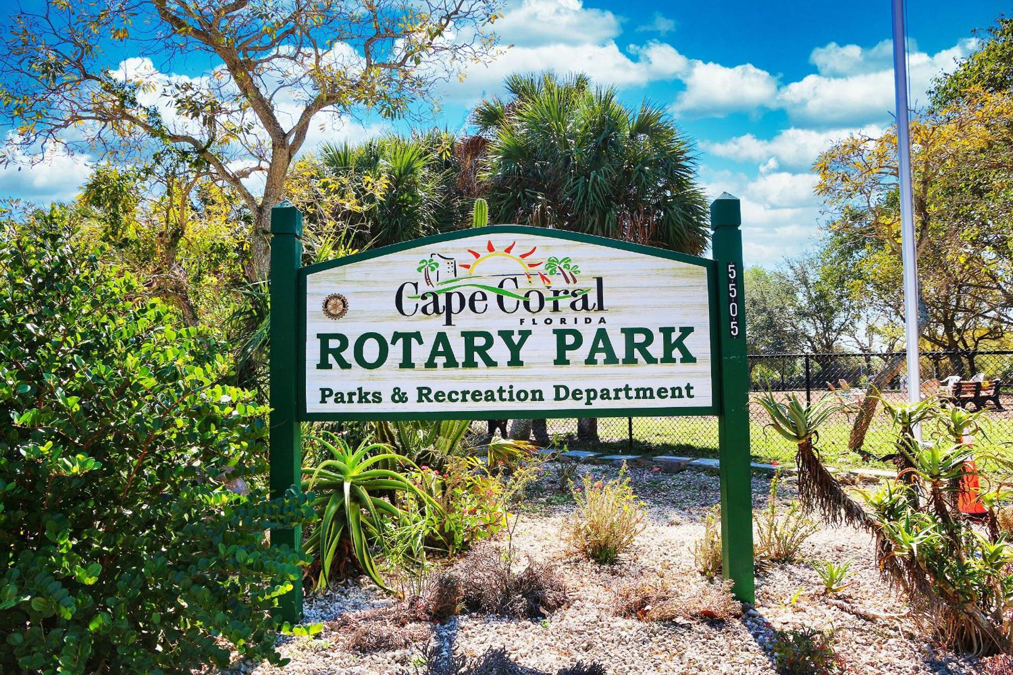Charming Waterfront Vacation With Fabulous Views And Easy Access To The Caloosahatchee River Holiday home