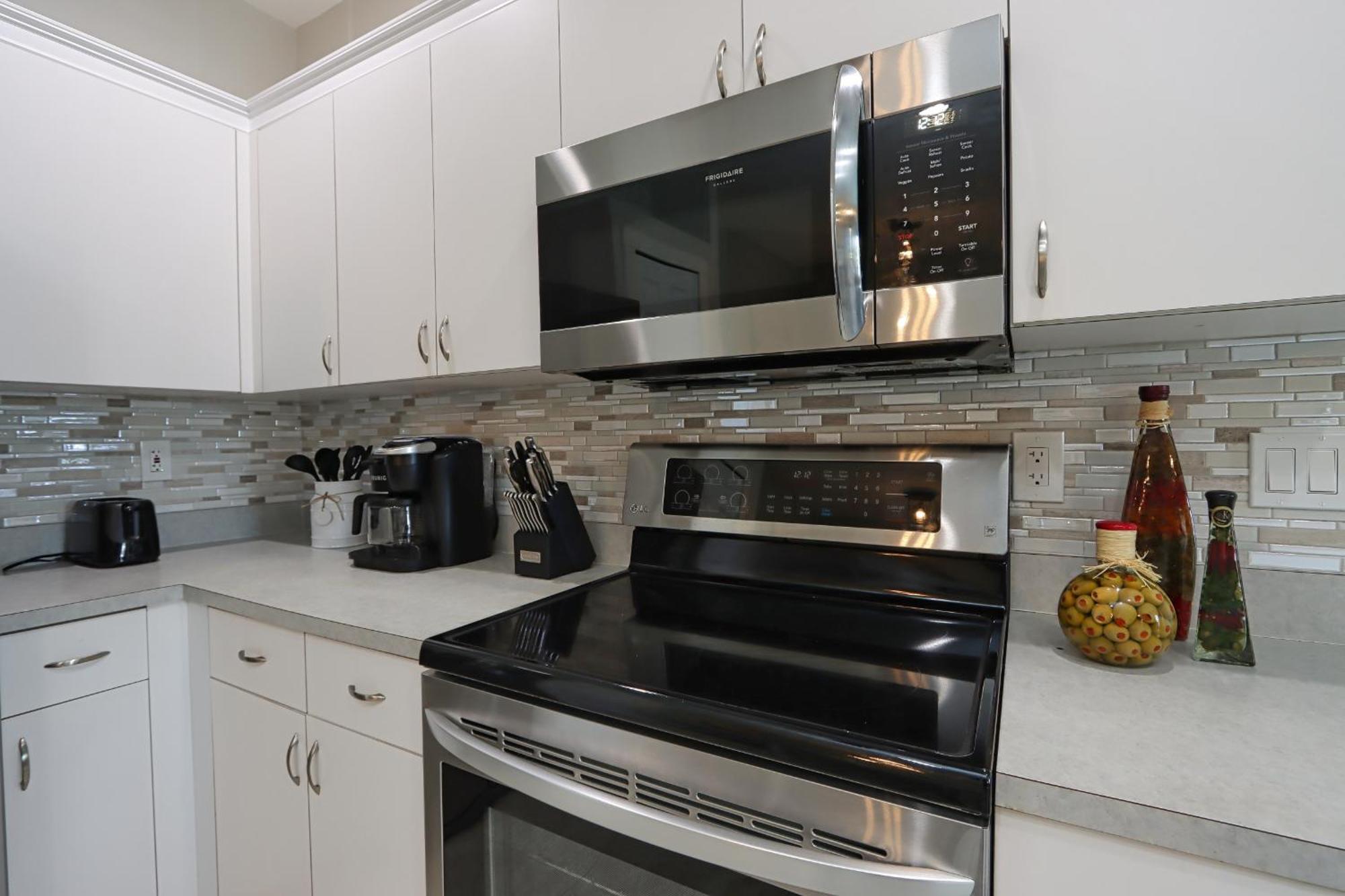 Holiday home Charming Waterfront Vacation With Fabulous Views And Easy Access To The Caloosahatchee River Cape Coral