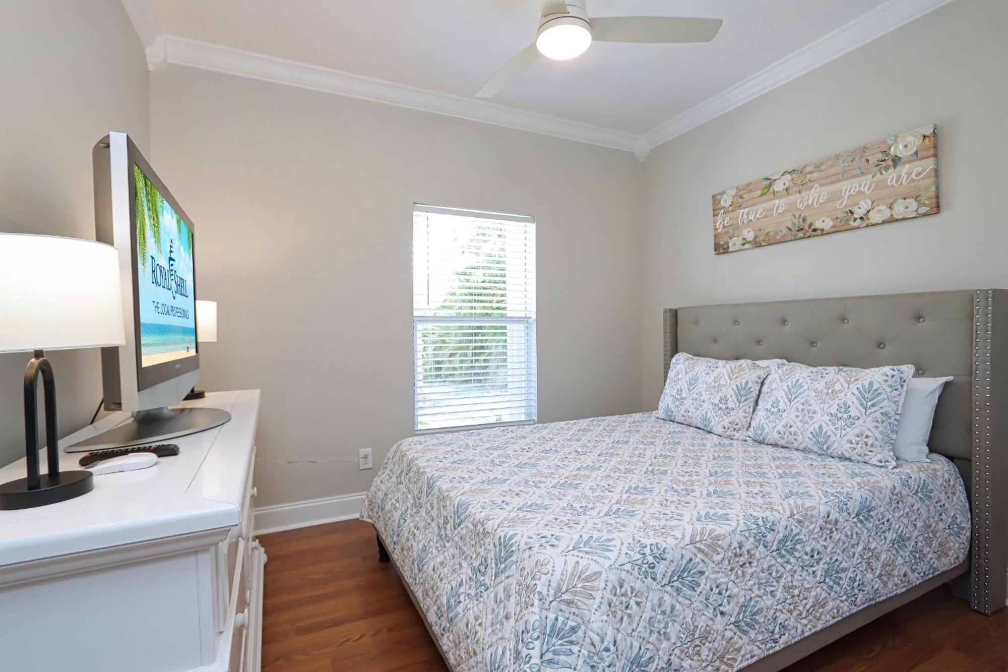 Charming Waterfront Vacation With Fabulous Views And Easy Access To The Caloosahatchee River Cape Coral