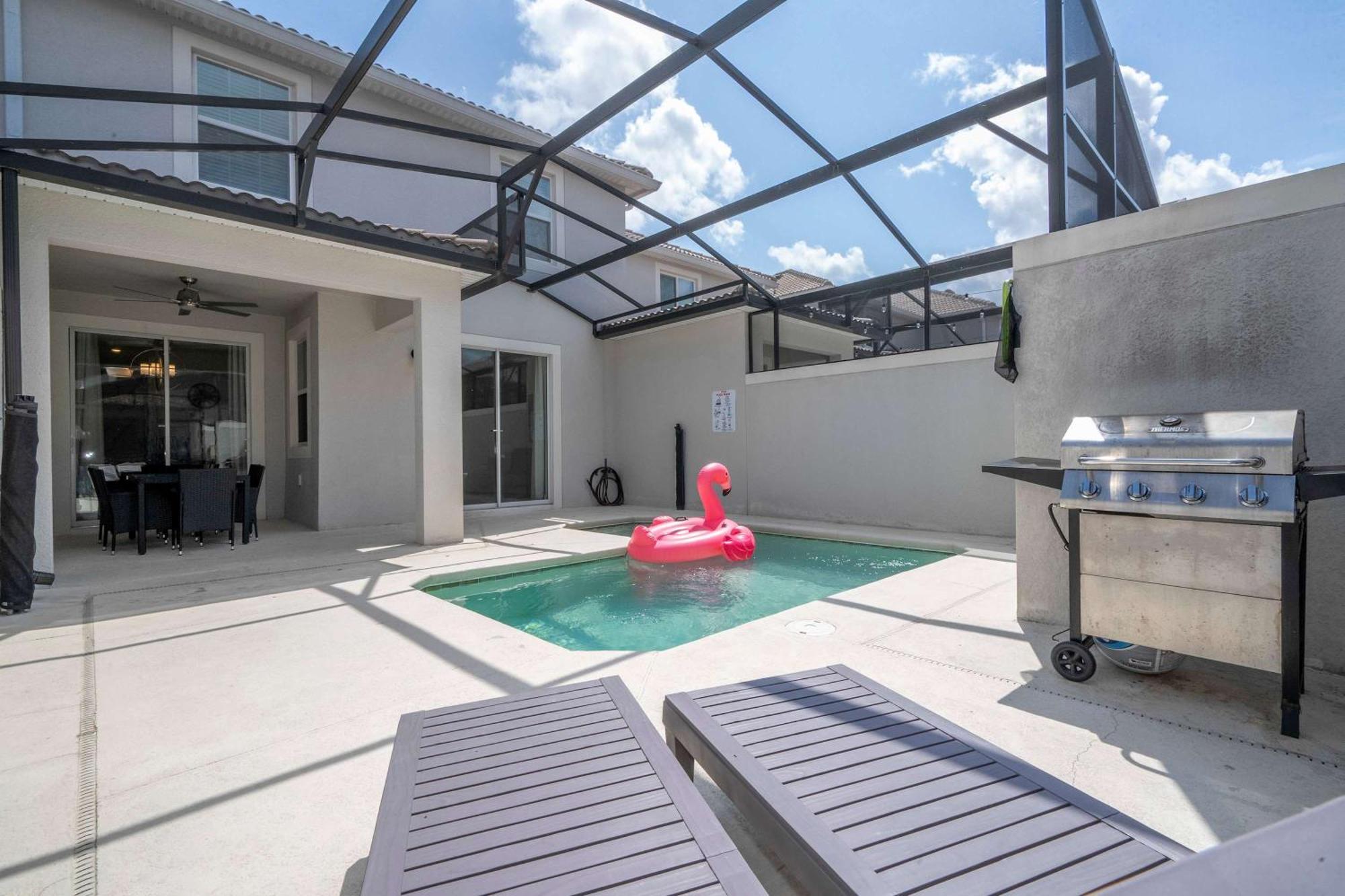 Holiday home Srunning 4bd With Pool At Storey 4821