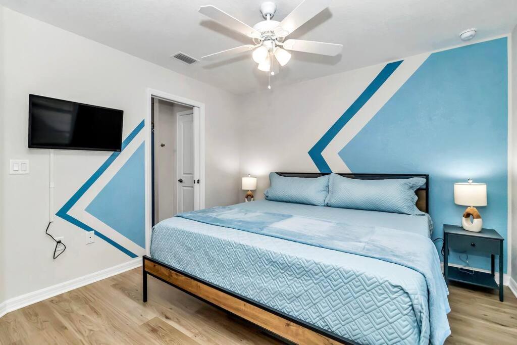 Holiday home Bright & Colorful New 10 Min From Rainbow Springs Dunnellon