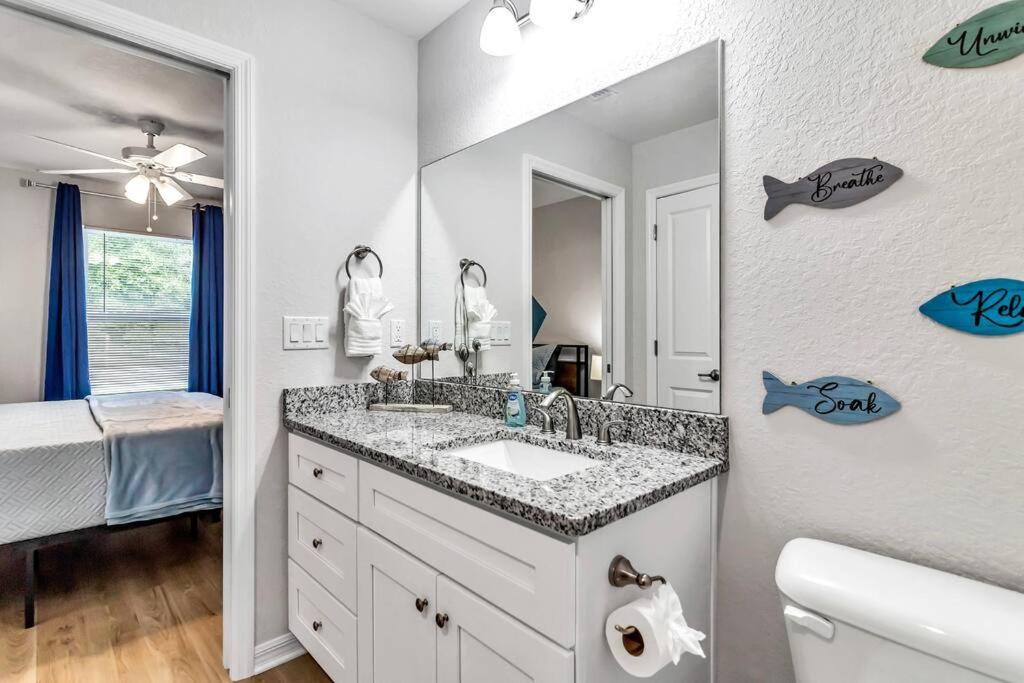 Bright & Colorful New 10 Min From Rainbow Springs