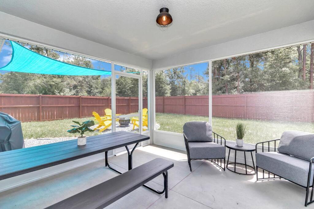 Holiday home Bright & Colorful New 10 Min From Rainbow Springs *
