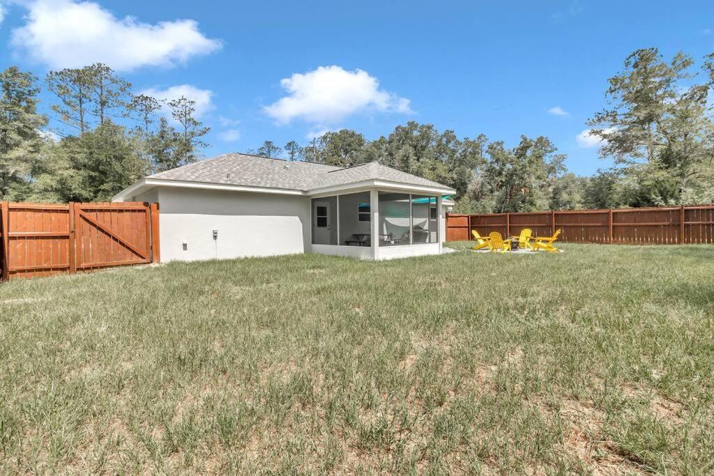 Bright & Colorful New 10 Min From Rainbow Springs Holiday home Dunnellon