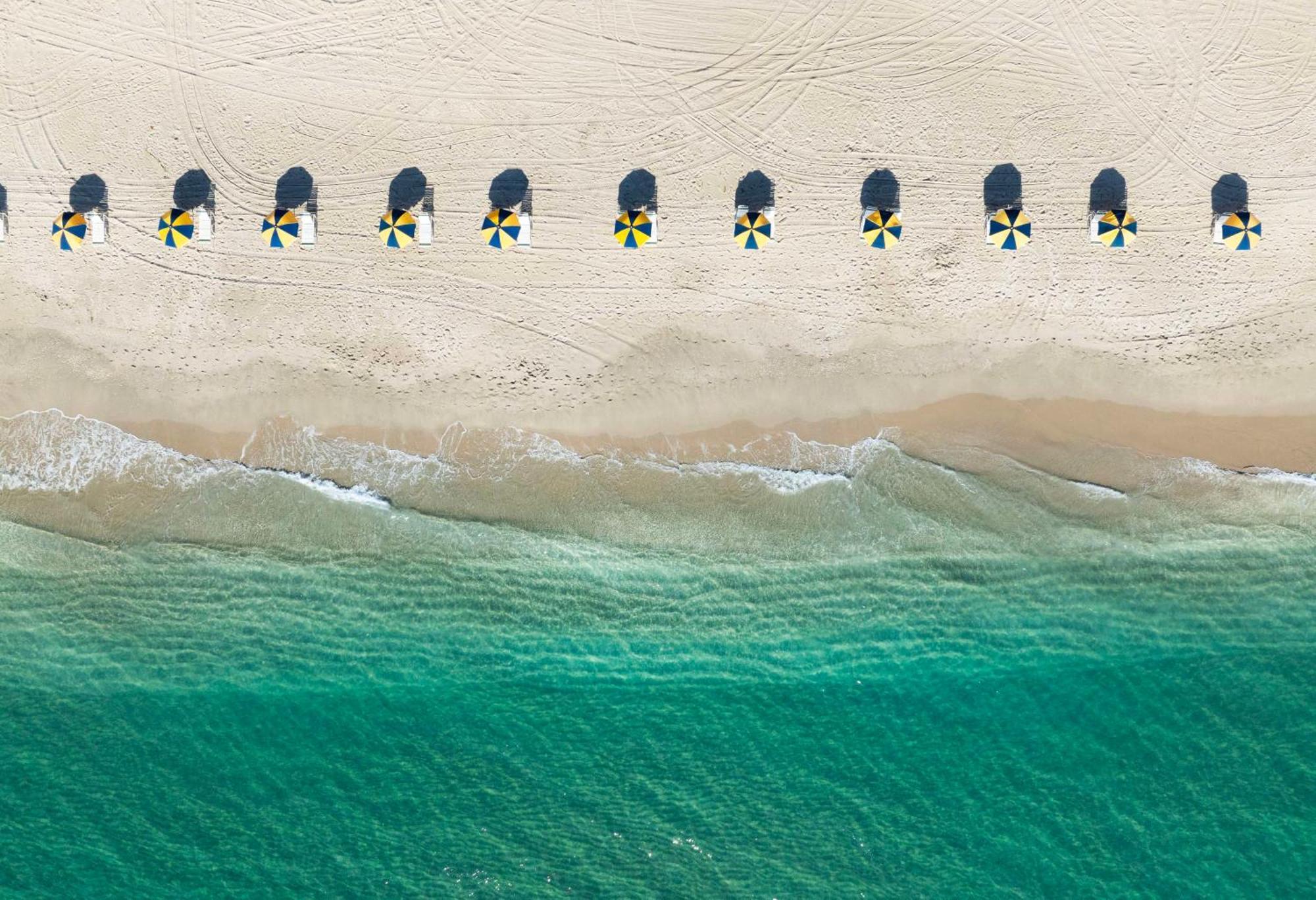 The Singer Oceanfront Resort, Curio Collection By Hilton Resort