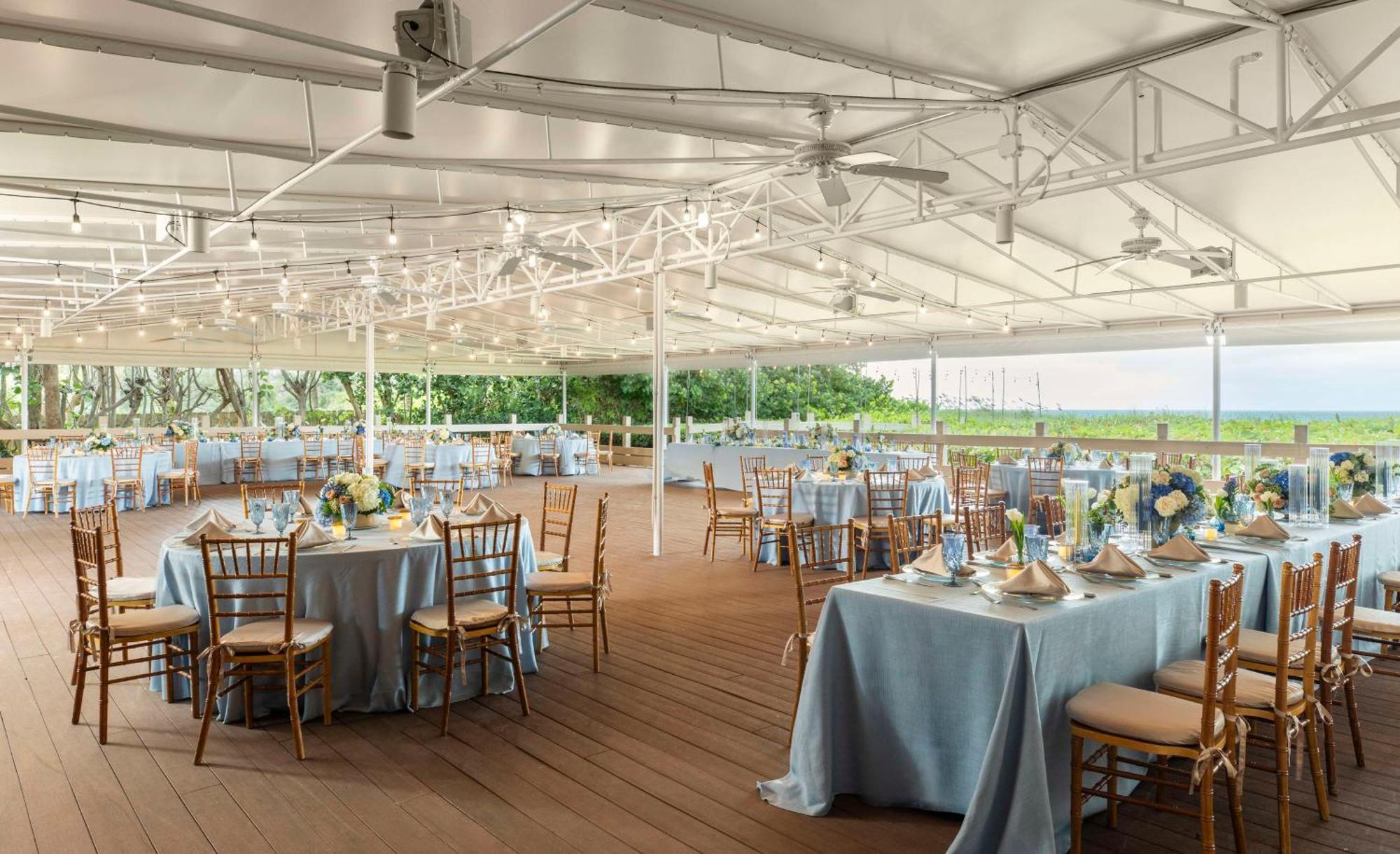 The Singer Oceanfront Resort, Curio Collection By Hilton Resort