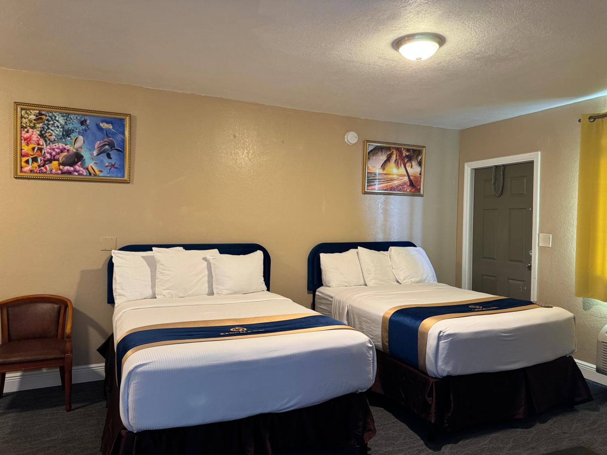 Hotel Sandals 3*