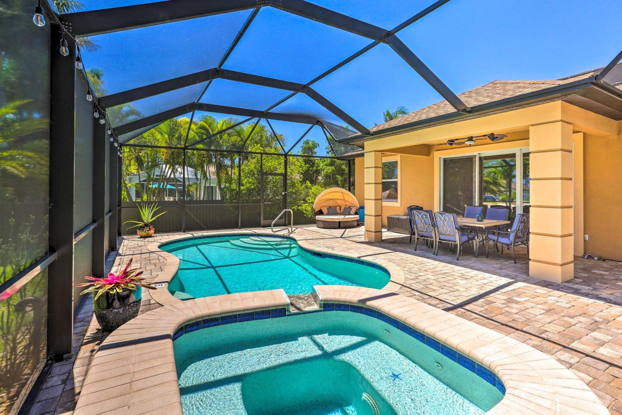 Holiday home Tropical Retreat With Hot Tub And Pool! *