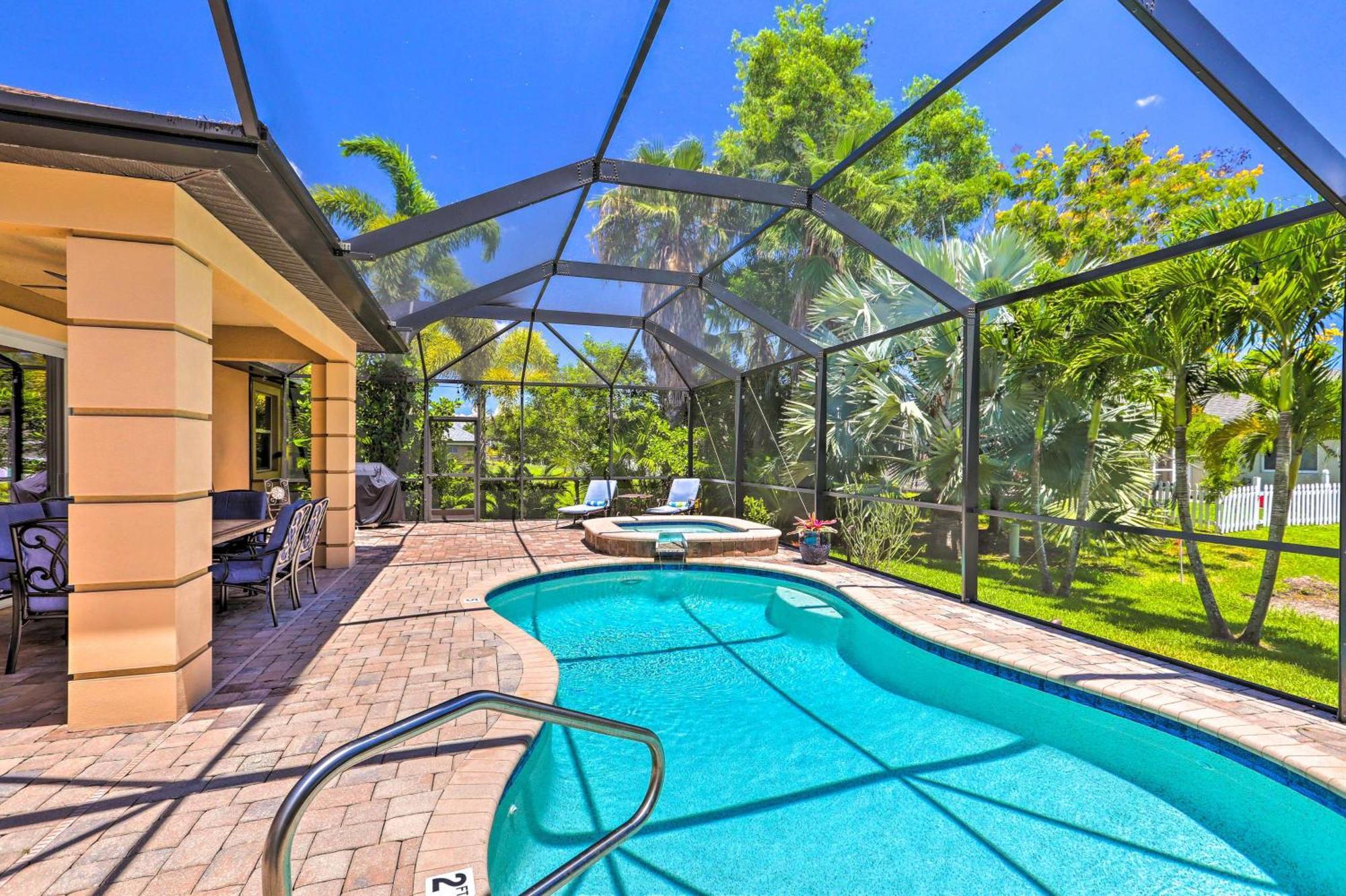 Tropical Retreat With Hot Tub And Pool! *