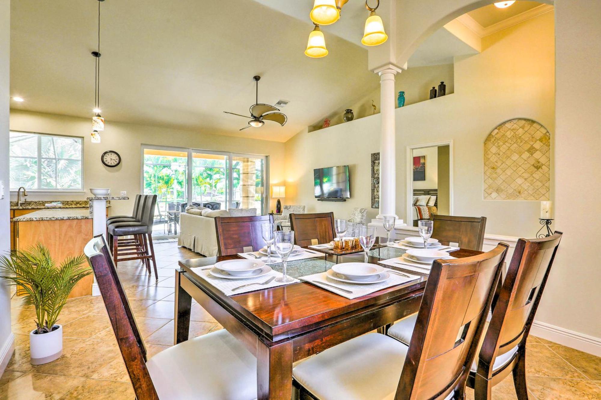 Tropical Retreat With Hot Tub And Pool! * Cape Coral