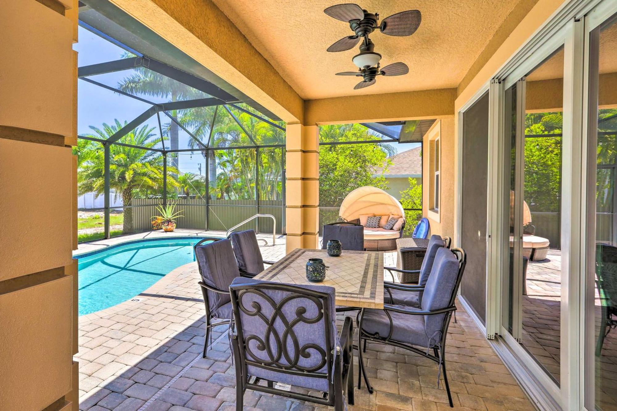 Tropical Retreat With Hot Tub And Pool! Holiday home