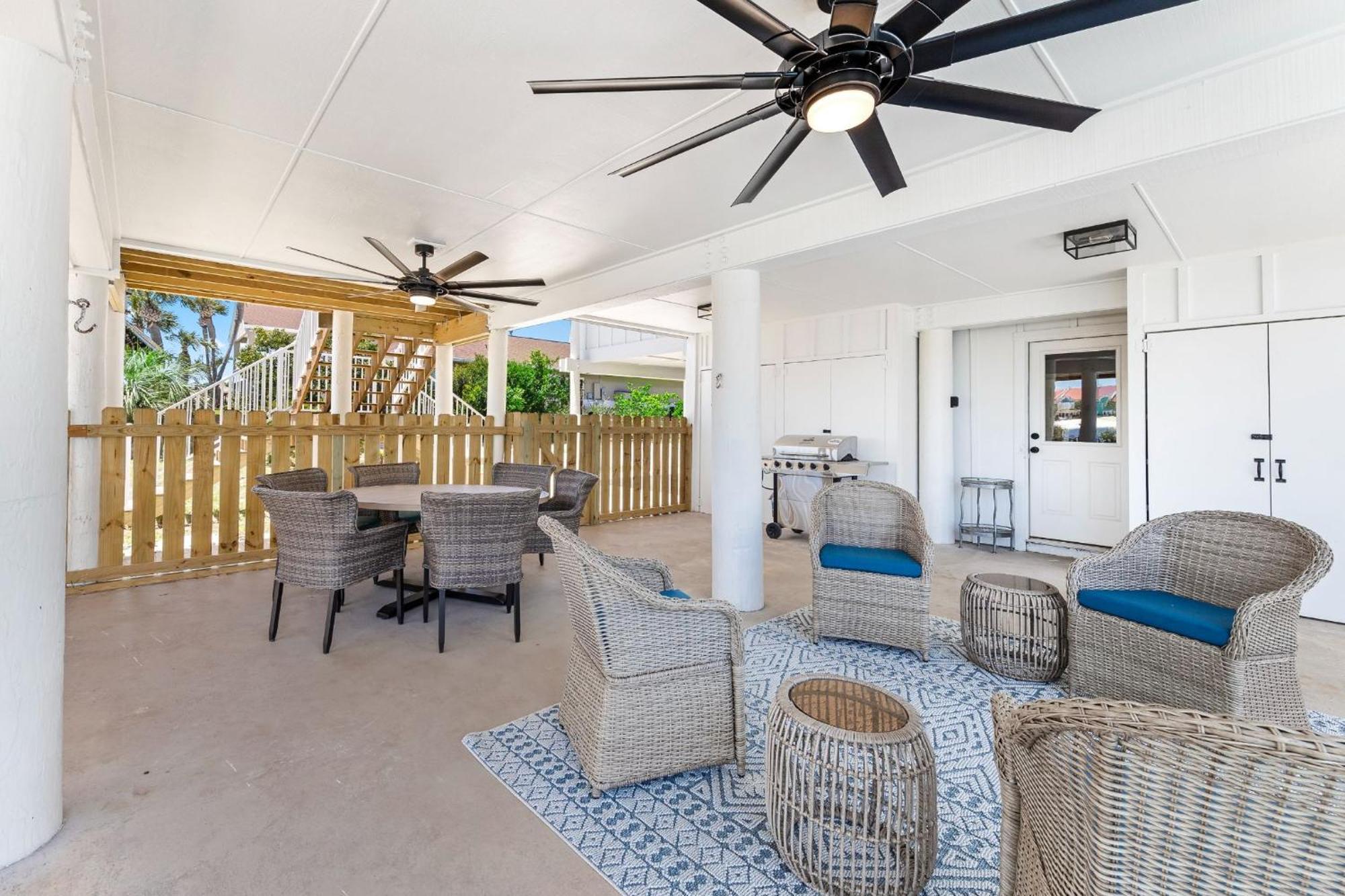 On The Canal At Splash In The Private Pool And Relax By The Canal Villa Perdido Key