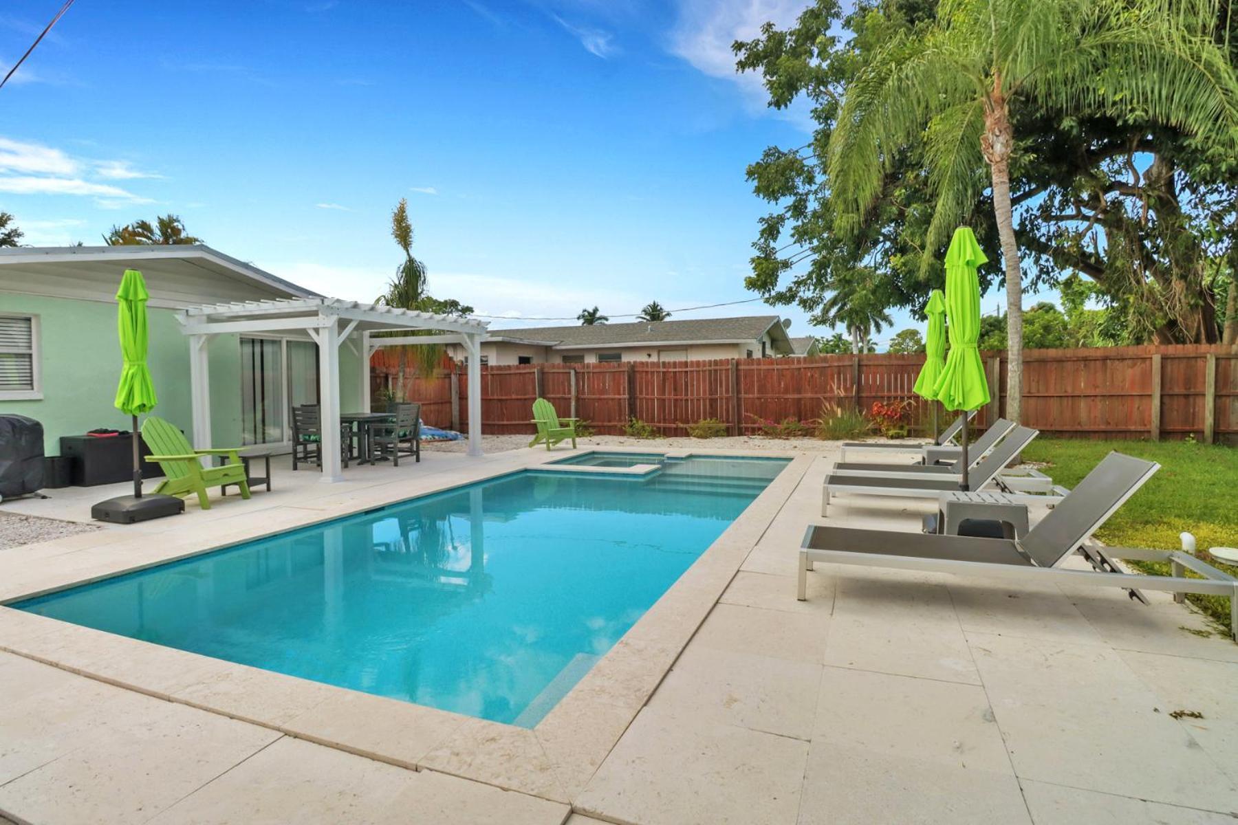 Holiday home Little House W/ Pool&spa - 5 Minutes To Vanderbilt *