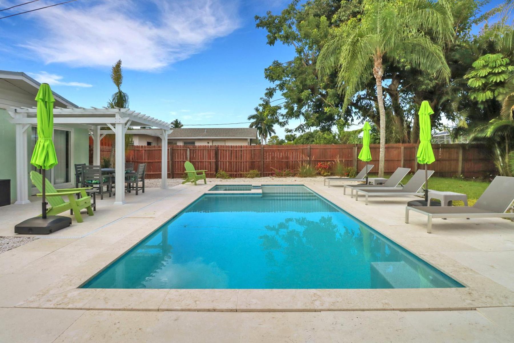 Little House W/ Pool&spa - 5 Minutes To Vanderbilt * Naples
