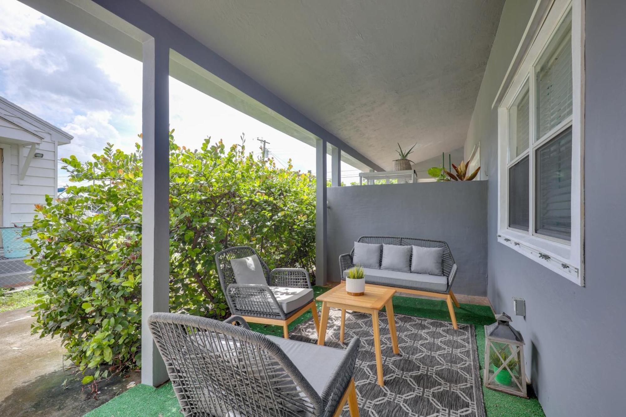 3 Mi To Quaint With Patio In *